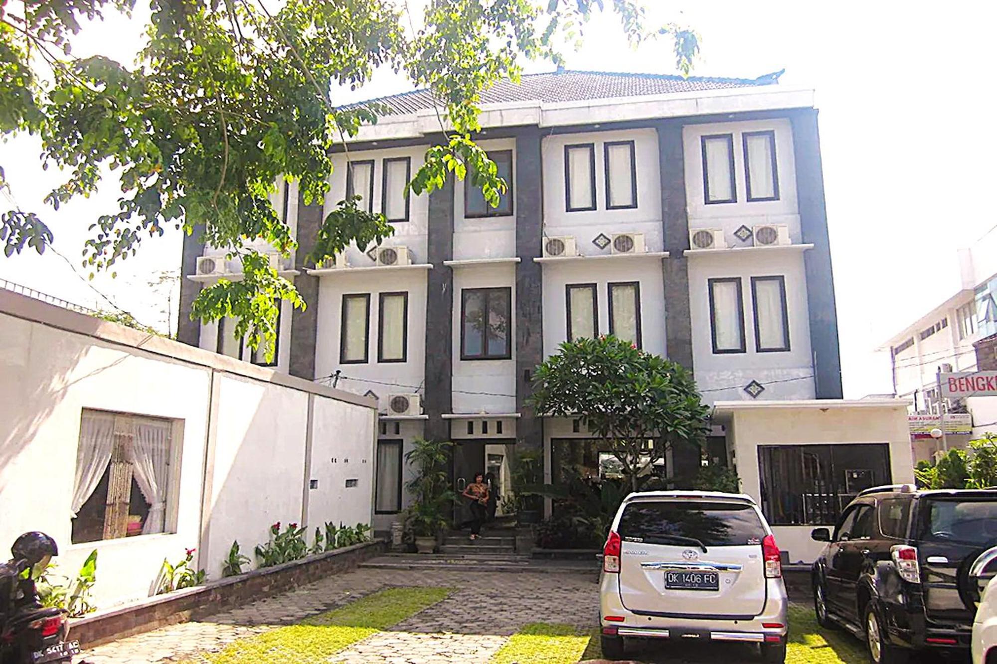 Hotel Warta Dua Denpasar  Ngoại thất bức ảnh