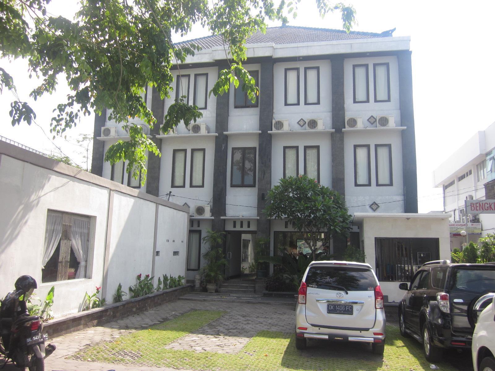 Hotel Warta Dua Denpasar  Ngoại thất bức ảnh