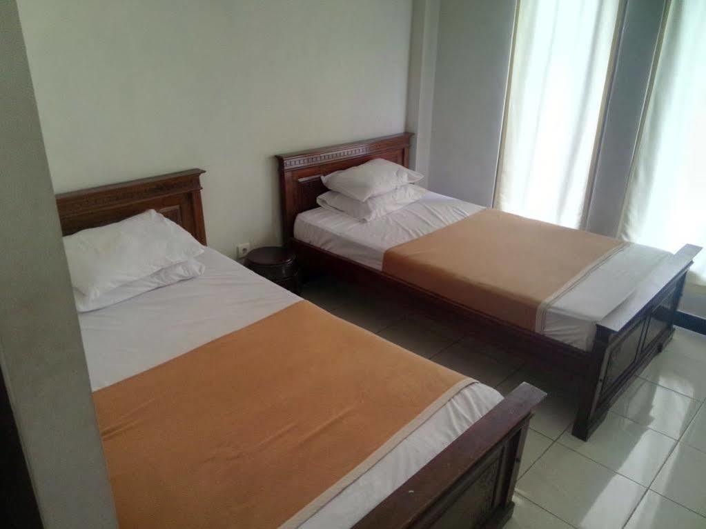 Hotel Warta Dua Denpasar  Ngoại thất bức ảnh